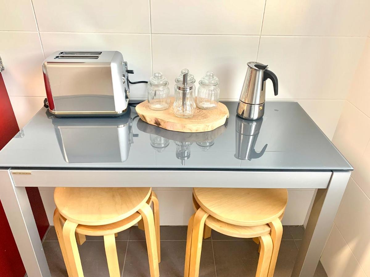 Casa Ferreiros. Parking Y Wifi Incluidos! Apartment Gijon Bagian luar foto